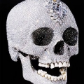 139-Damien-Hirst-diamond-skull